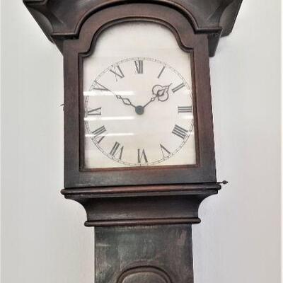 Lot #82  Very Slim Battery Operated Case Clock - working condition