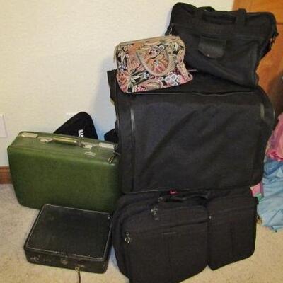 LOT 154 LUGGAGE, SUITCASES, GARMENT BAG & CARRY ONS