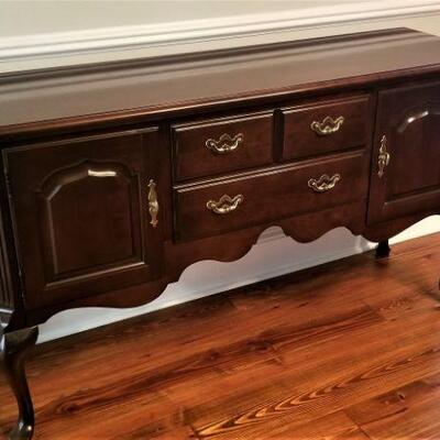 Lot #95  Thomasville Queen Anne Style Buffet