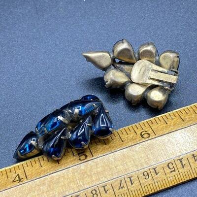 Vintage Royal Blue Teardrop Cabochon Cluster Earrings