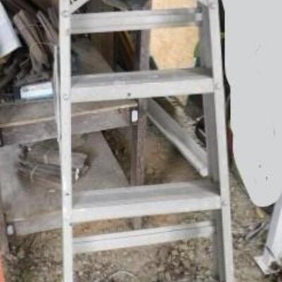 Aluminum 6ft Ladder (A)