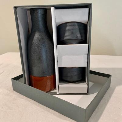 LO 69 Saki Set New In Box