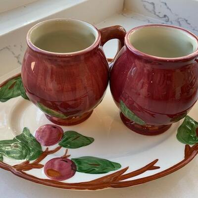 LOT 71 Collection of 16pcs Franciscan Apple Dishes