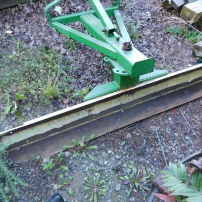 6 Foot Scrape Blade for 3 Point Hitch Green Frame (A)