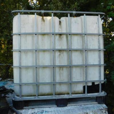 Water Storage Tank with Protective Cage (A)