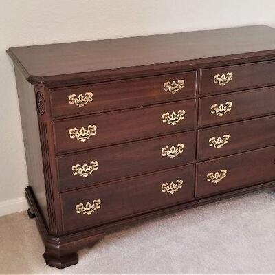 Lot #118  Ethan Allen Dresser with Oval Wall mirror