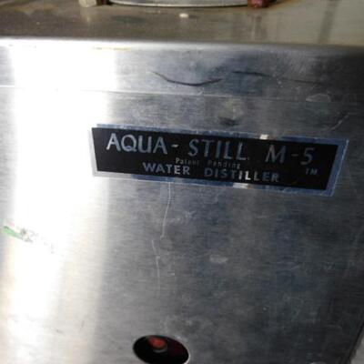 Aqua Still M-5 Water Distiller (S13)