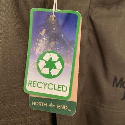 LOT 116  NORTH END ALL CLIMATE OUTERWEAR MONTEREY JAZZ FEST W/TAGS