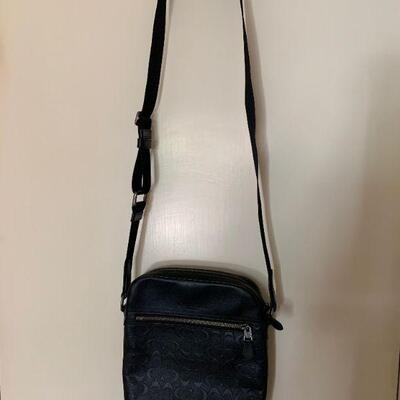 LOT 118  COACH MEN'S HOUSTON FLIGHT BAG No.E1944-F73338 