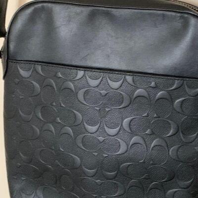 LOT 118  COACH MEN'S HOUSTON FLIGHT BAG No.E1944-F73338 