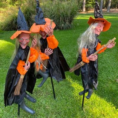 467 Lot of  Witches with Brooms Outdoor Decor 