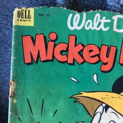 Vintage 10c Comic Lot is 8 with DELL and Disney