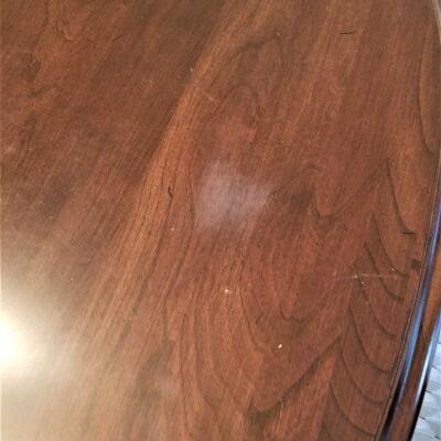 Lot #130  Very Pretty Ethan Allen Queen Anne Dining Room - Table pads