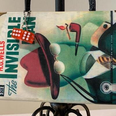 LOT 131x Karin's Kitsch Purse Invisible Man HG Wells