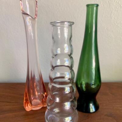 Lot 17 - Vintage Mid Century Glass Vases