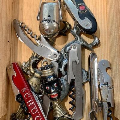 LOT 146 Collection of 14 Bottle Openers Cork Screws