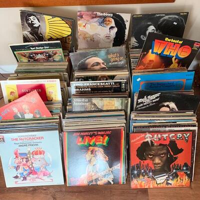 LOT 149 Collection of Records 1000+ Albums Box Sets