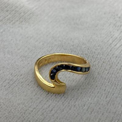 14kp & Sapphire Swirl Ring 