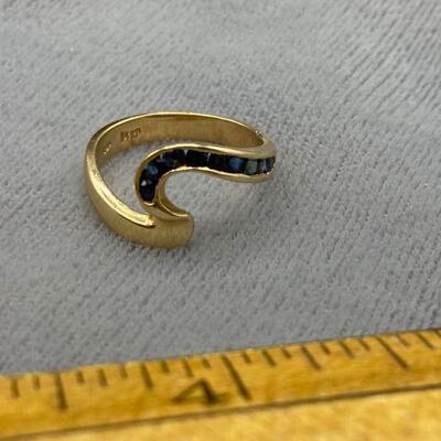 14kp & Sapphire Swirl Ring 
