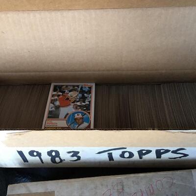 Large Lot of 1000+ TOPPS Baseball Cards 1982, 1983, 1984