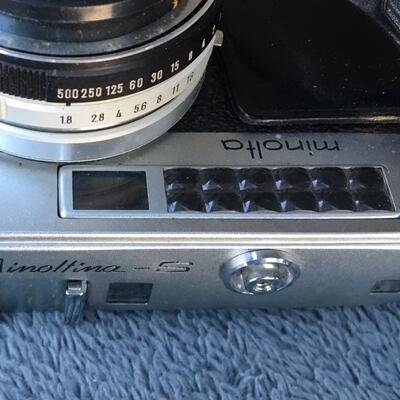 Minolta Vintage 35mm Camera Minoltina-S with ROKKOR-QF Lens
