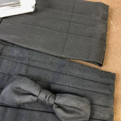#94 2 bow ties and 2 cummerbunds VINTAGE 