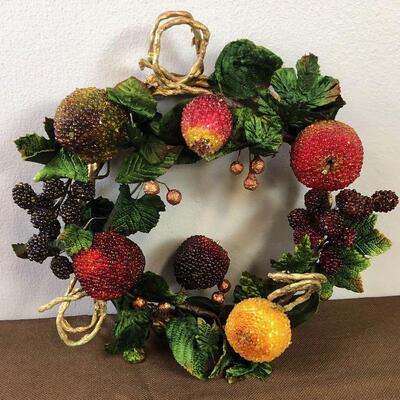 #99 Wreath of Sparkly Fruits 
