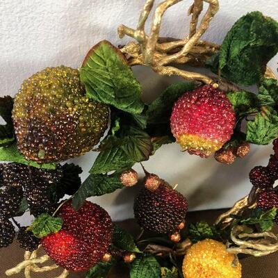 #99 Wreath of Sparkly Fruits 