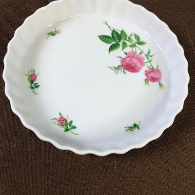 #107 Tort Plate with Roses 