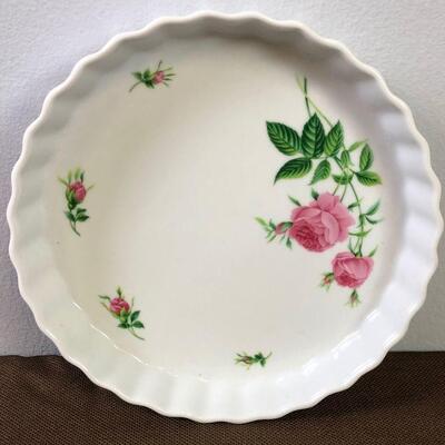 #107 Tort Plate with Roses 