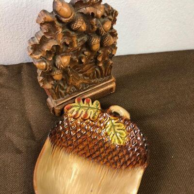 #110 Acorn Dish and lonely Bookend 