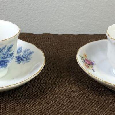 #114 2 little Decorative Tea Cups 