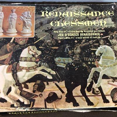 #122 Renaissance Chess Set 