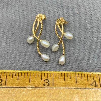 14k Freshwater Pearl Dangle Earrings