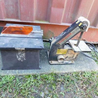 Set of Benchtop Power Tools includes Table Saw and Sander (S7)