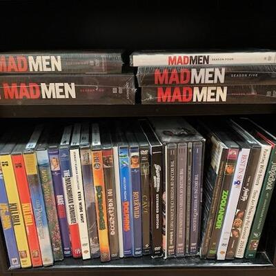 LOT 215 Collection DVDs Mad Men Boxed Set