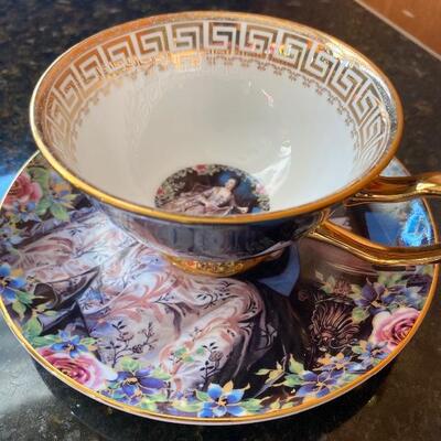 Decorative porcelain cup and saucer 