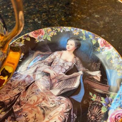 Decorative porcelain cup and saucer 