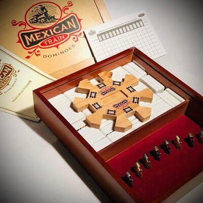 FANCY HIGH END SET OF MEXICAN TRAIN DOMINOS 