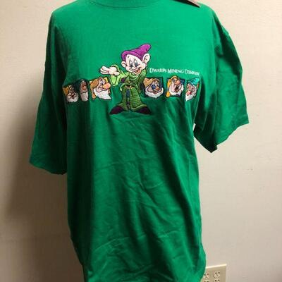 7 Dwarfs from Snow White t-shirt NWT Disney size adult size XL Mickey Inc.