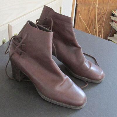 Lot 38- Hunt Club Heeled Shoes