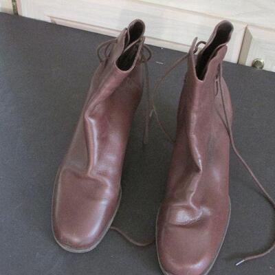 Lot 38- Hunt Club Heeled Shoes