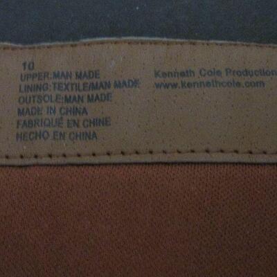 Lot 39- Kenneth Cole Reaction Boots