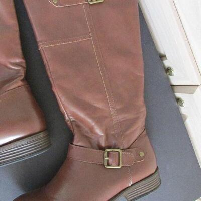 Lot 39- Kenneth Cole Reaction Boots