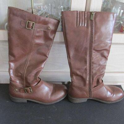 Lot 39- Kenneth Cole Reaction Boots