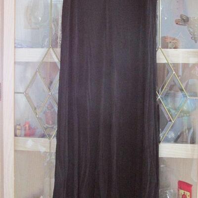 Lot 44- French Laundry Skirt