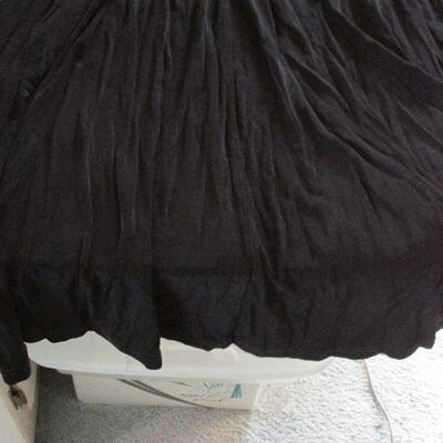 Lot 44- French Laundry Skirt