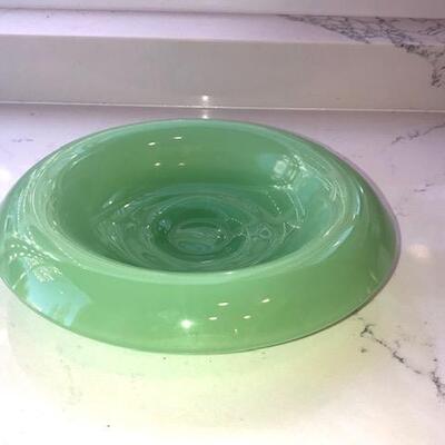 LOT 272 Green Jade / Jadeite Bowl Fenton