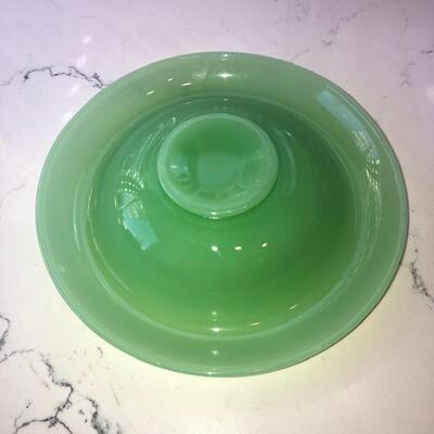 LOT 272 Green Jade / Jadeite Bowl Fenton