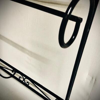 LARGE Free Standing Towel/ Blanket Rack By â€œSOUTHERN LIVINGâ€